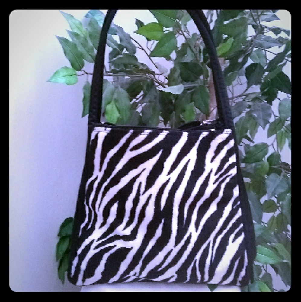 Black & White Pony  shoulder bag